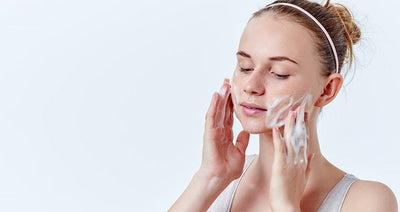 Đánh giá 3 sữa rửa mặt cho da dầu nhờn giúp kiềm dầu tốt
