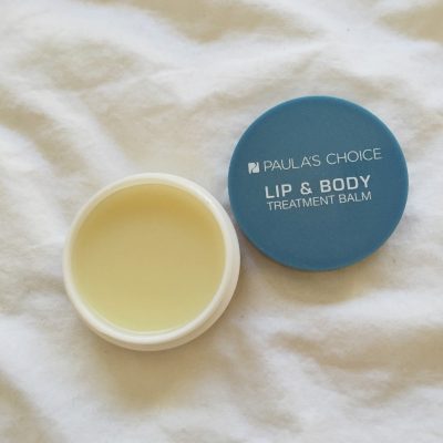 Lip & body treatment balm có kết cấu dạng sáp mềm